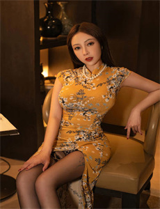 《YELLOW视频直播在线观看高清》