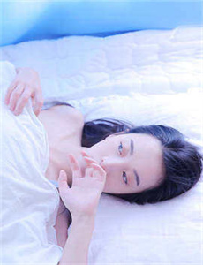 《欧美人成乱码在线播放》