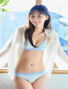 《办公室桌子做运动打扑克视频》
